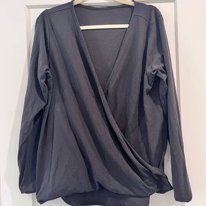 EUC Lululemon Full Freedom Long Sleeve. Size 12 in Black.